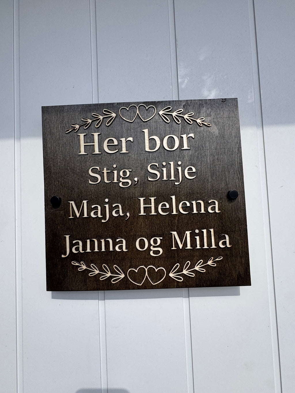 Firkantet Her bor skilt