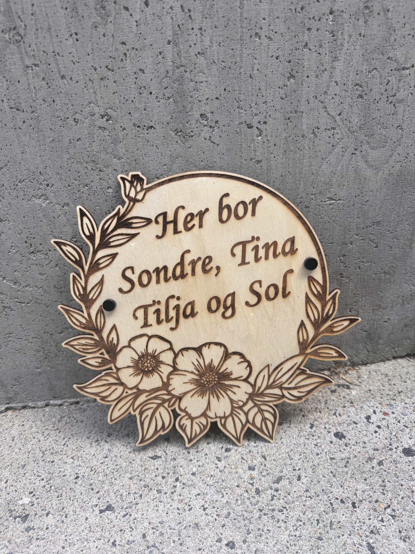 Blomst Her bor skilt